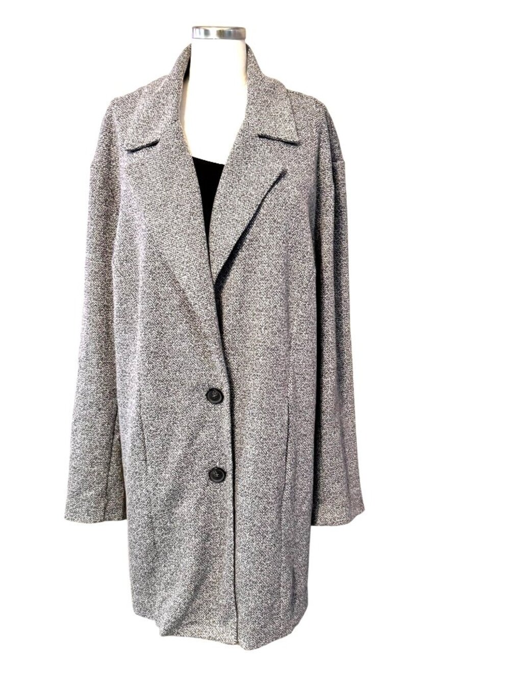 Bagatelle Collection Gray Herringbone Pattern Coat